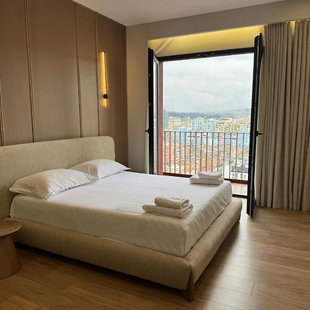 Square Inn Garden Aparthotel 티라나 외부 사진