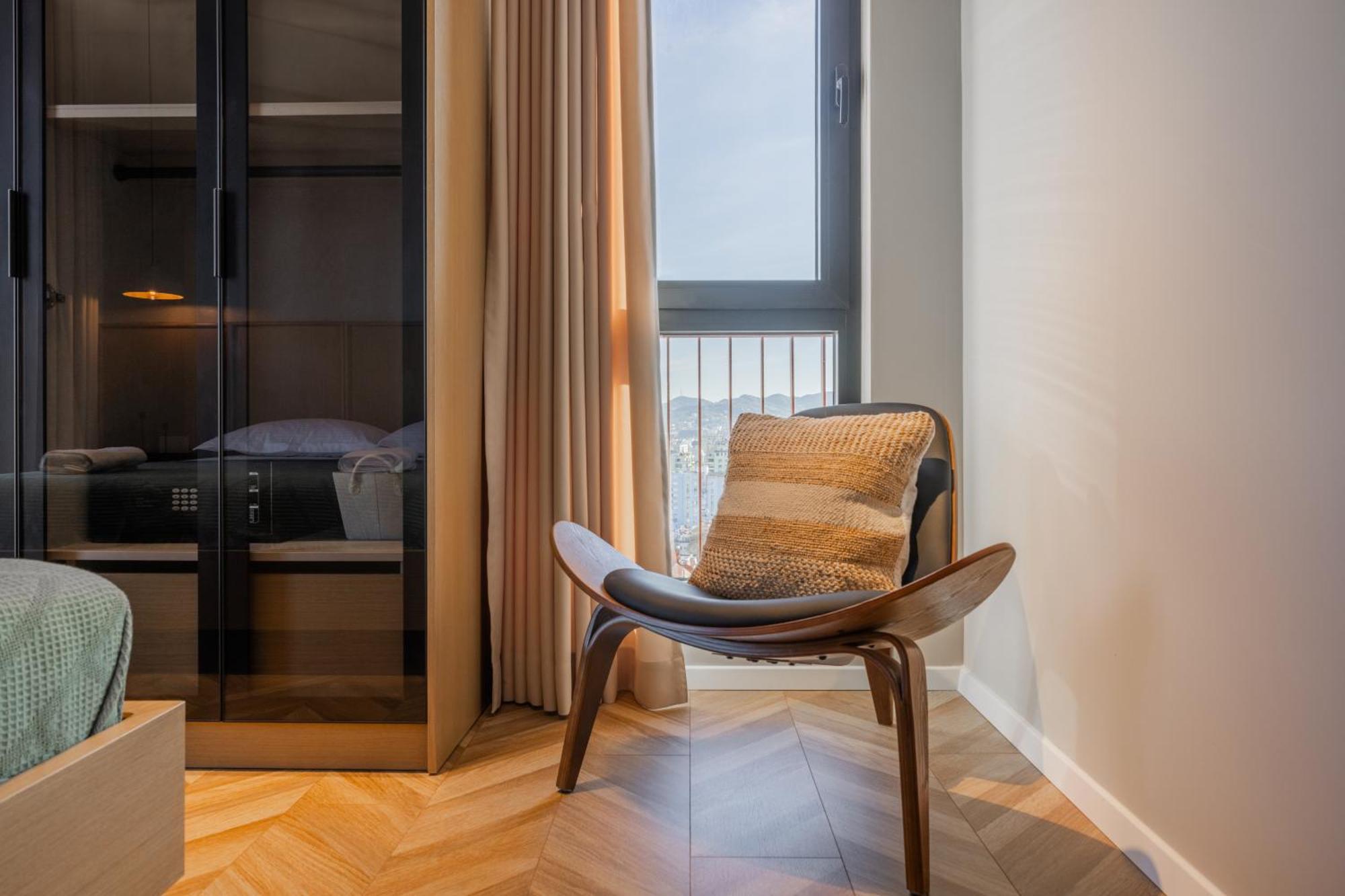 Square Inn Garden Aparthotel 티라나 외부 사진