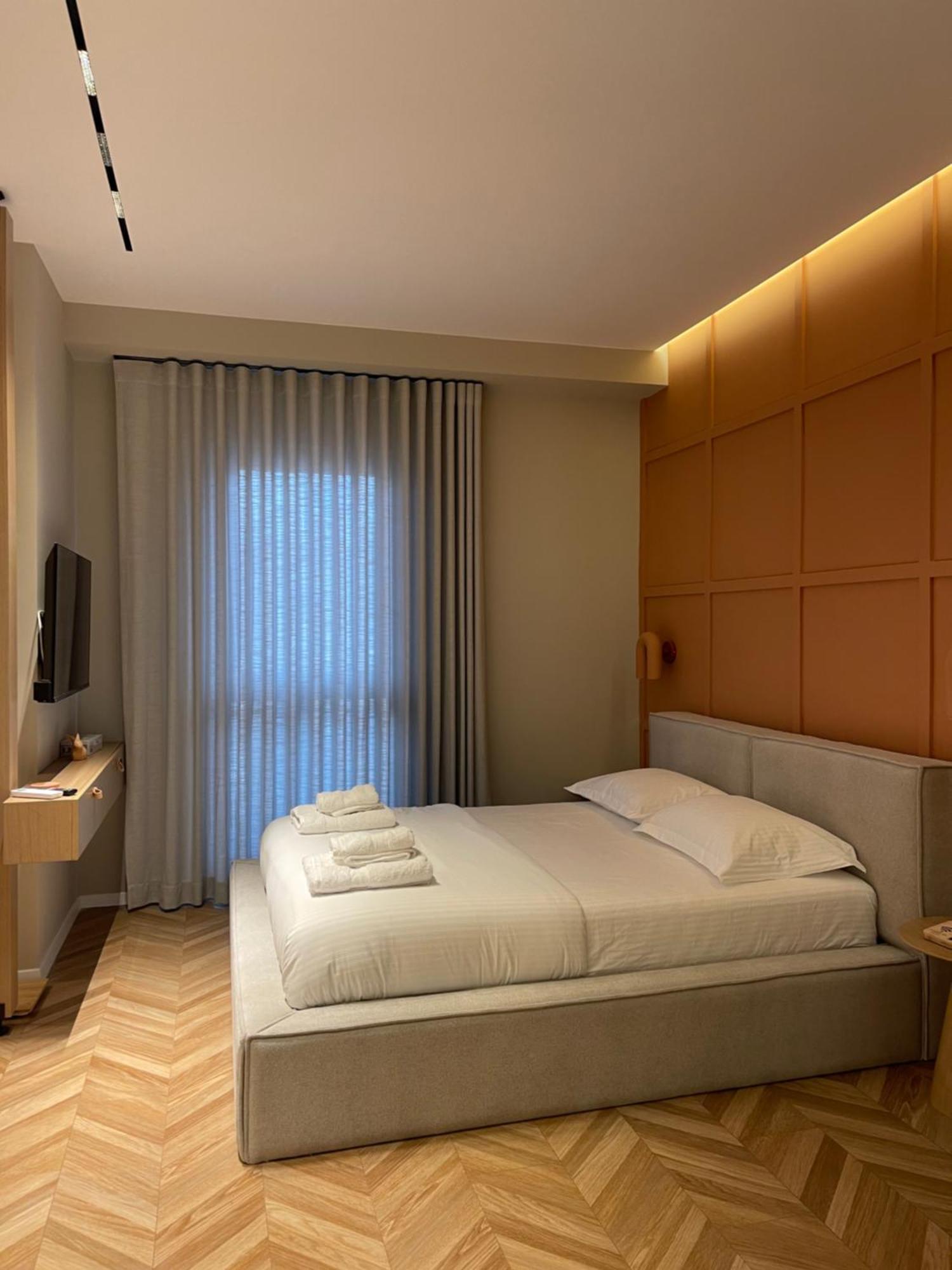 Square Inn Garden Aparthotel 티라나 외부 사진