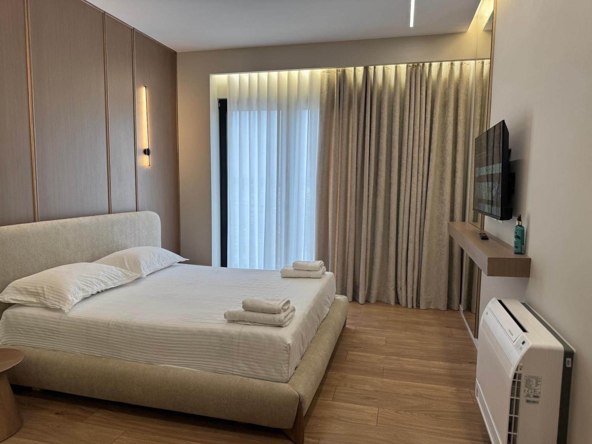 Square Inn Garden Aparthotel 티라나 외부 사진