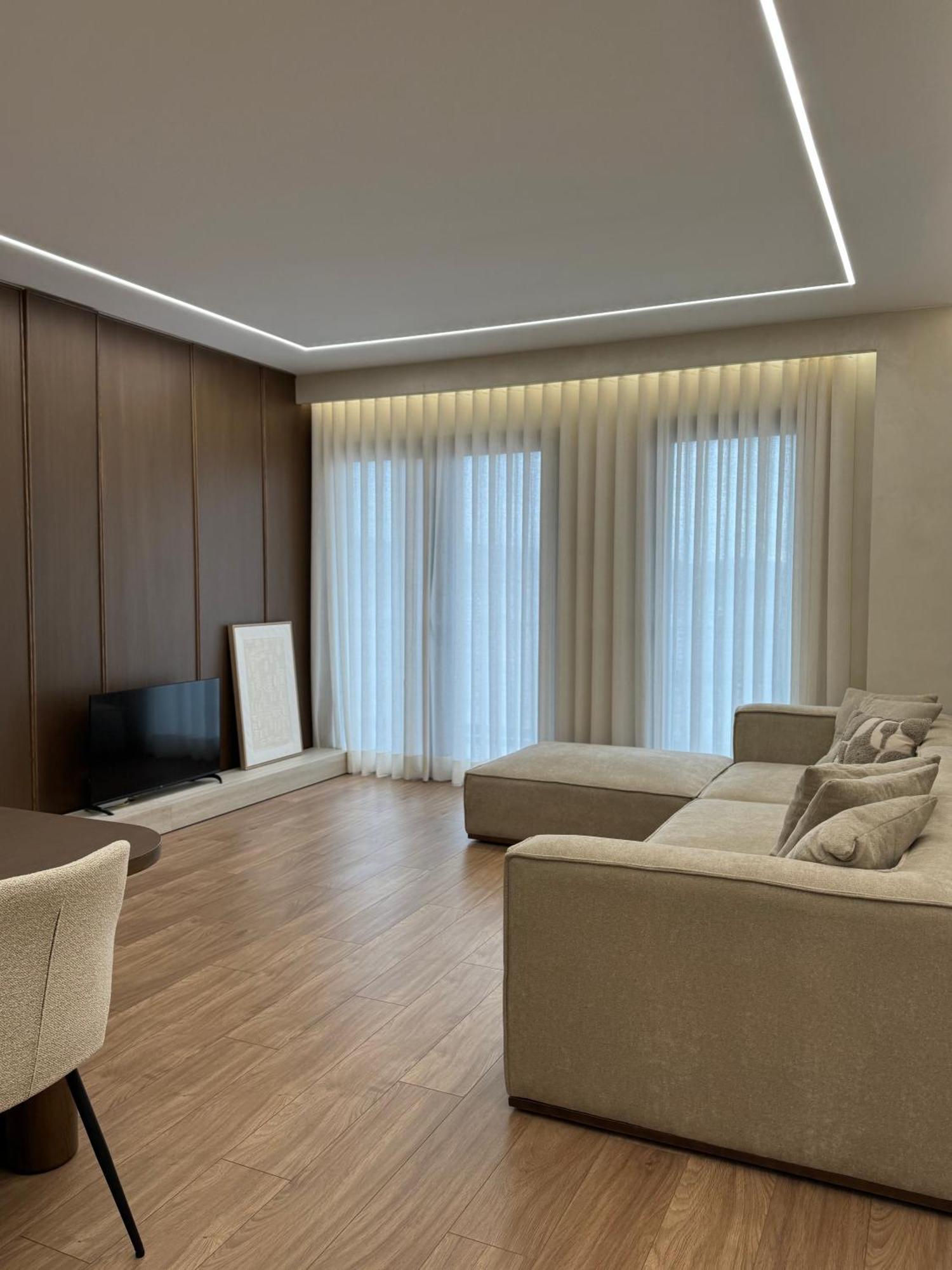 Square Inn Garden Aparthotel 티라나 외부 사진