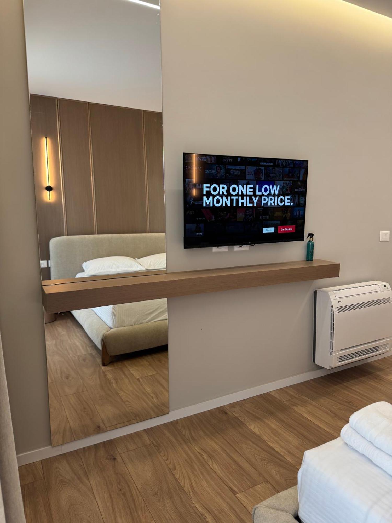 Square Inn Garden Aparthotel 티라나 외부 사진