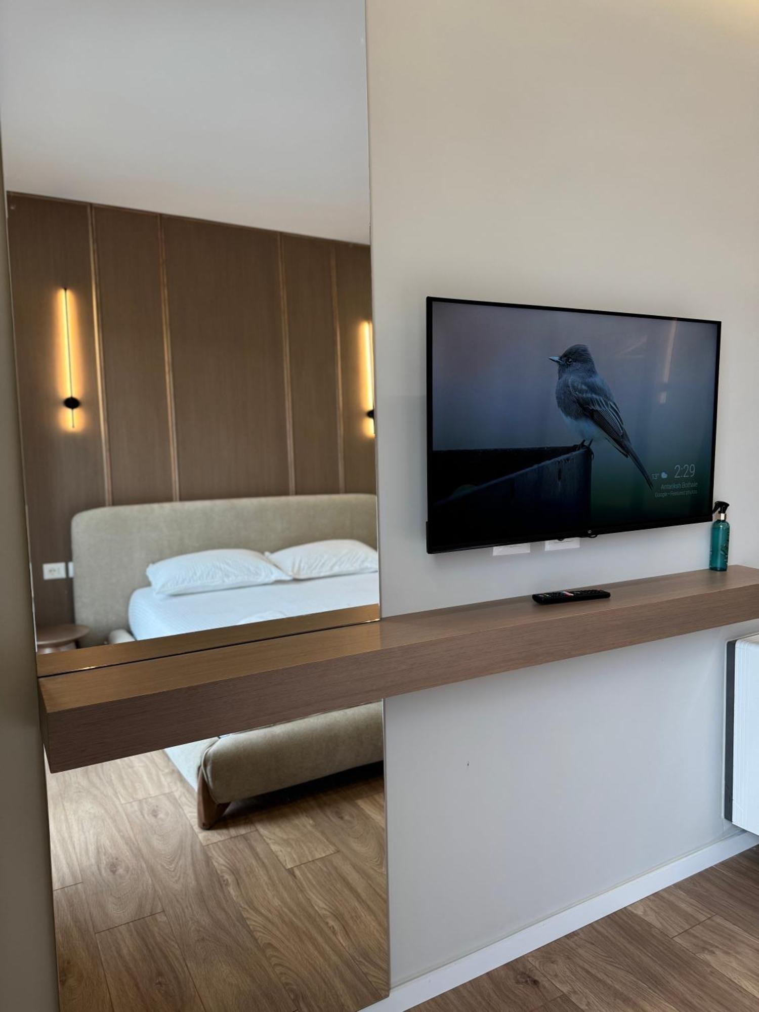 Square Inn Garden Aparthotel 티라나 외부 사진